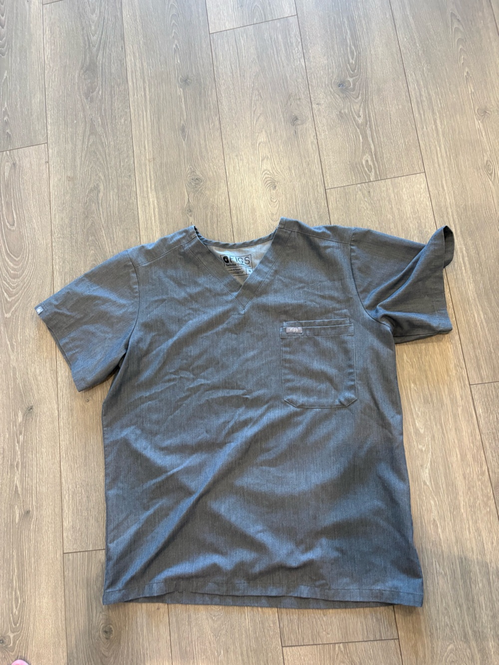 Figs One Pocket Scrub Shirt Gray Size Medium
